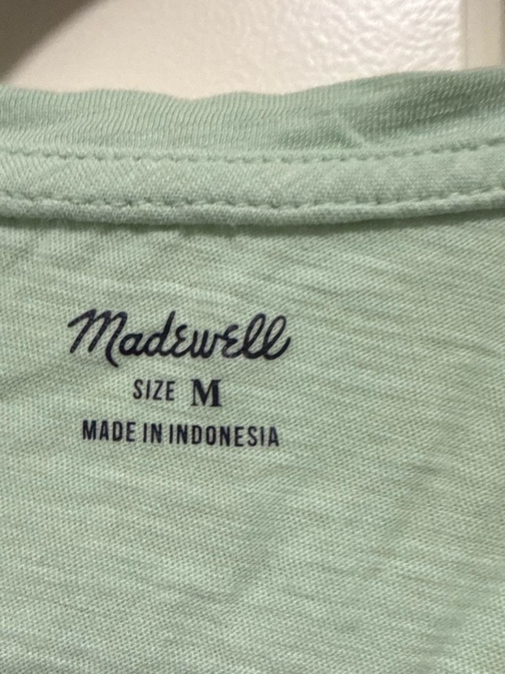 Madewell t-shirt bundle - Blush, Plum, Mauve, Sage, White - Picture 5 of 11